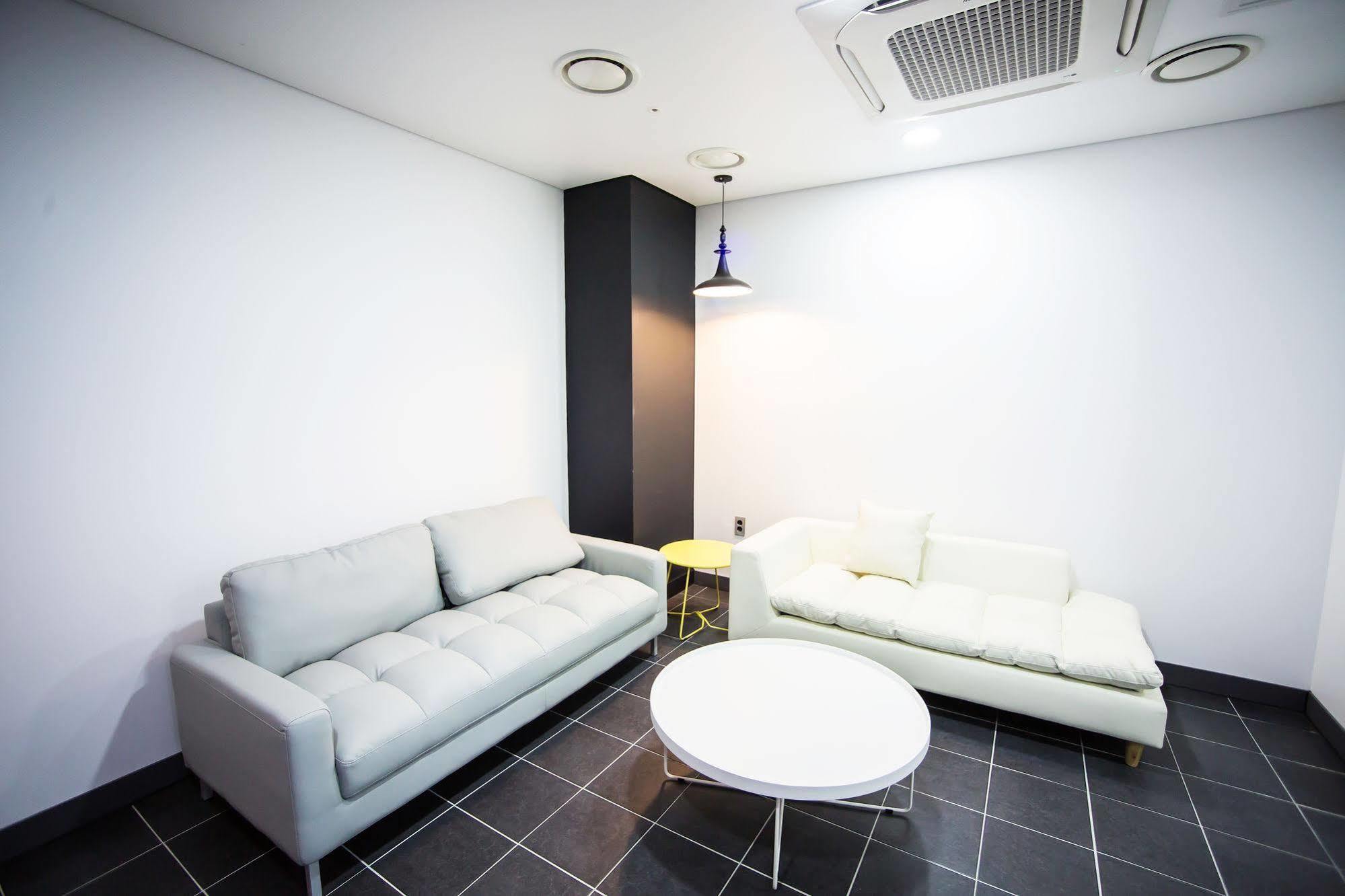 Hotel France Gwangju Metropolitan City Екстериор снимка