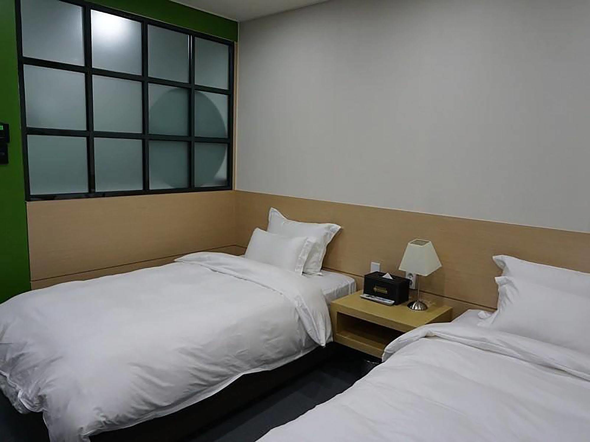 Hotel France Gwangju Metropolitan City Екстериор снимка